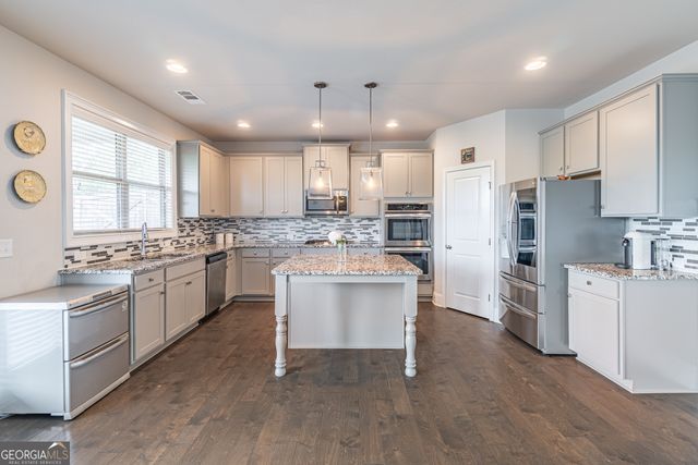 3948 Two Bridge Drive, Buford, GA 30518