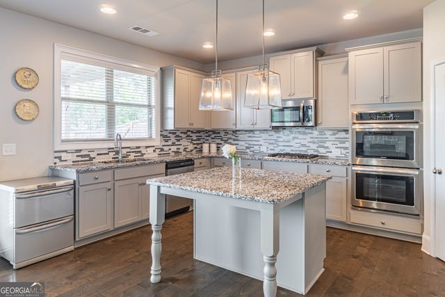 3948 Two Bridge Drive, Buford, GA 30518