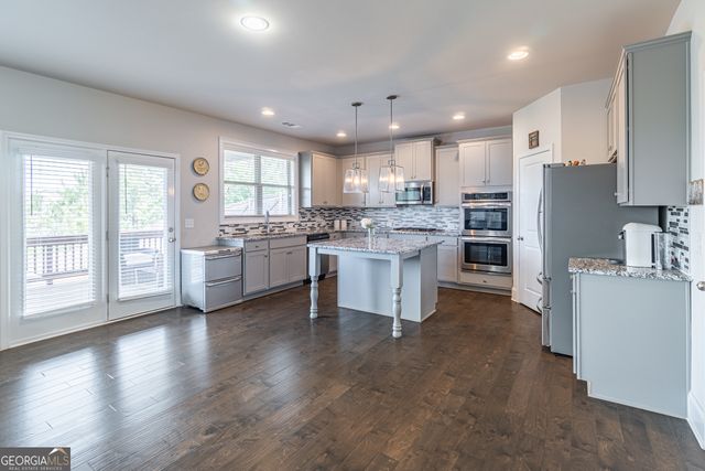 3948 Two Bridge Drive, Buford, GA 30518