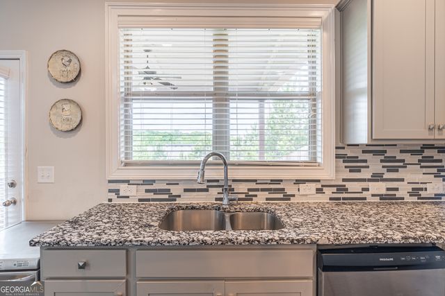 3948 Two Bridge Drive, Buford, GA 30518
