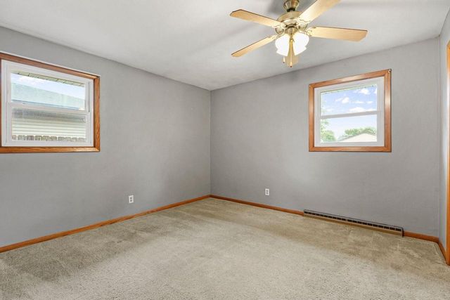 1520 N Pontiac Drive, Janesville, WI 53545
