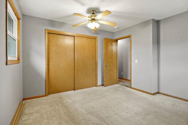 1520 N Pontiac Drive, Janesville, WI 53545