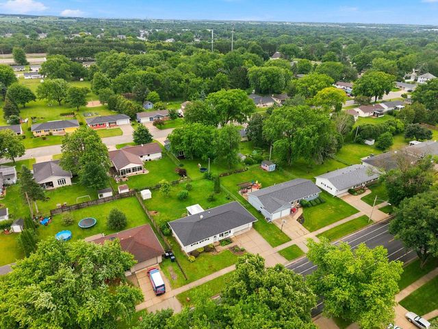 1520 N Pontiac Drive, Janesville, WI 53545