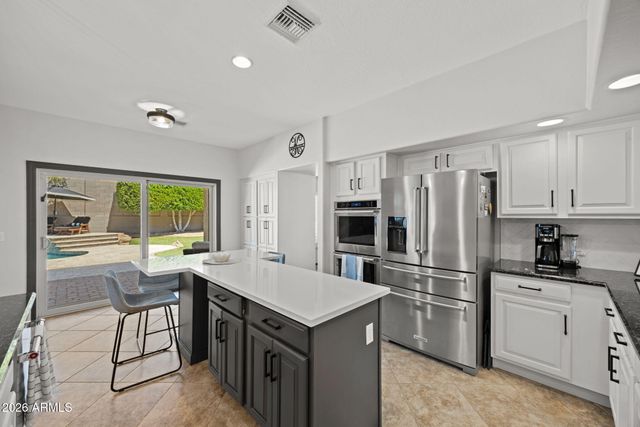 2406 W BARBIE Lane, Phoenix, AZ 85085