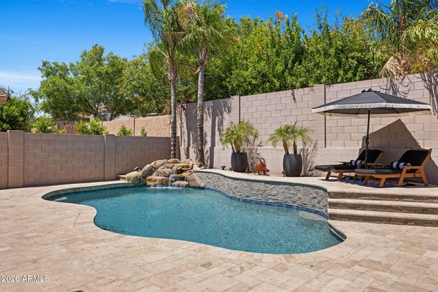 2406 W BARBIE Lane, Phoenix, AZ 85085