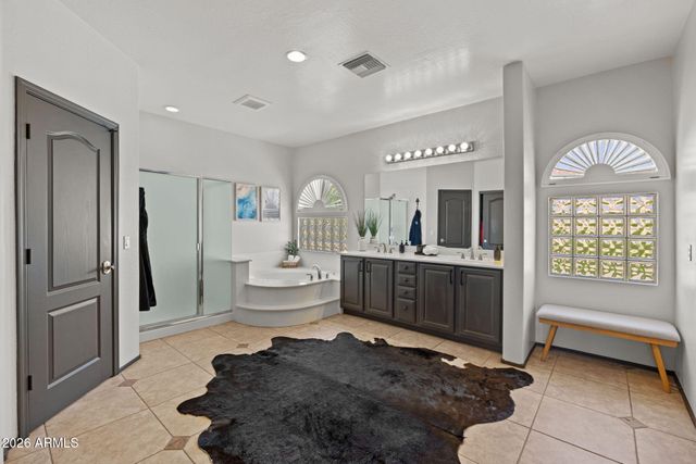 2406 W BARBIE Lane, Phoenix, AZ 85085