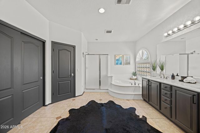 2406 W BARBIE Lane, Phoenix, AZ 85085