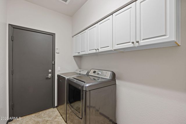 2406 W BARBIE Lane, Phoenix, AZ 85085