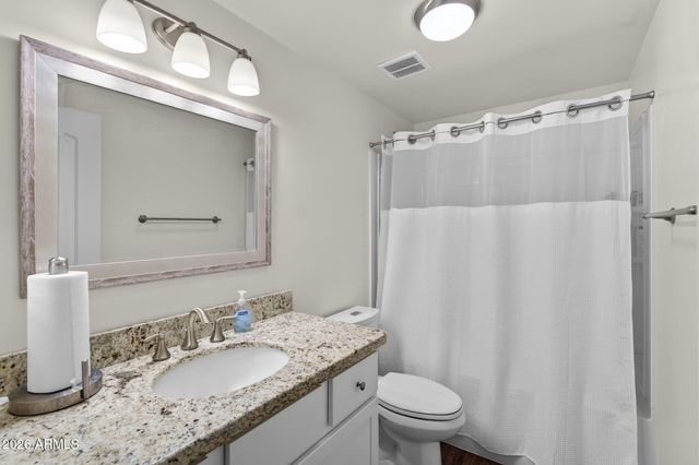 112 W CIRCLE MOUNTAIN Road, New River, AZ 85087