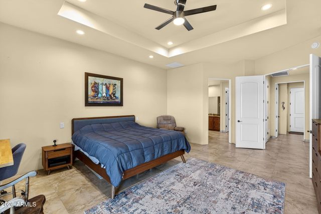 112 W CIRCLE MOUNTAIN Road, New River, AZ 85087