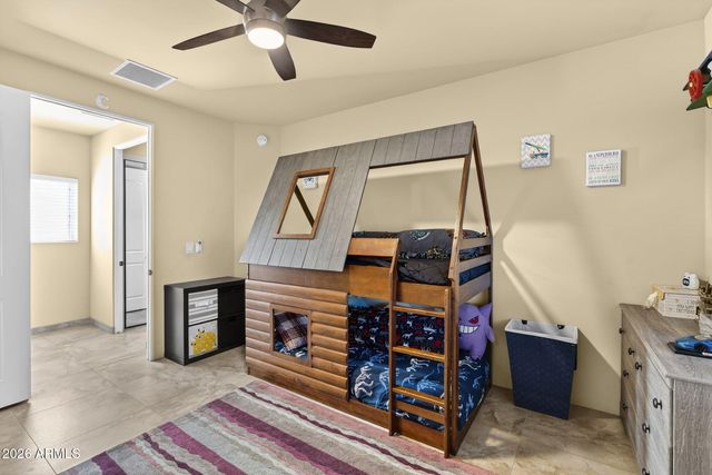 112 W CIRCLE MOUNTAIN Road, New River, AZ 85087