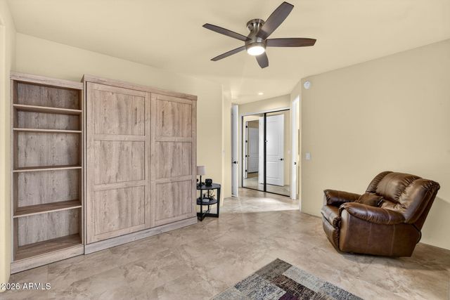 112 W CIRCLE MOUNTAIN Road, New River, AZ 85087