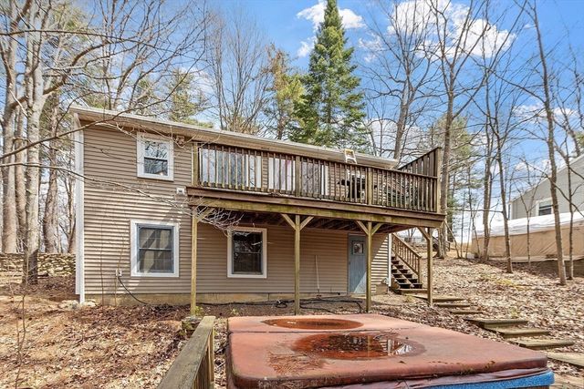 19 Lake View Drive, Ashburnham, MA 01430