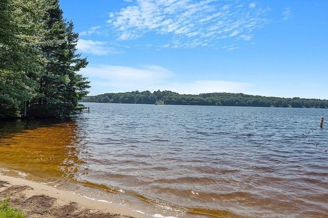 19 Lake View Drive, Ashburnham, MA 01430