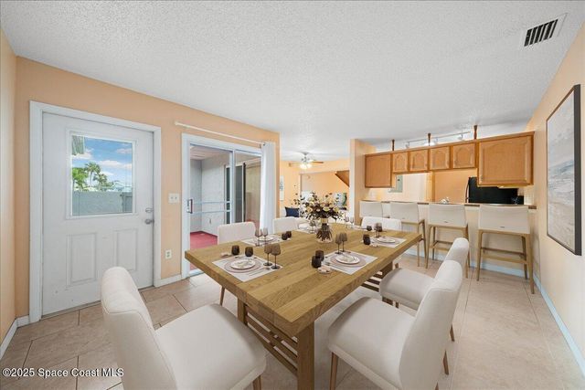 1430 Malibu Circle NE 102, Palm Bay, FL 32905