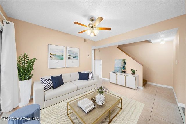 1430 Malibu Circle NE 102, Palm Bay, FL 32905