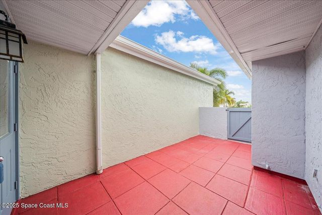 1430 Malibu Circle NE 102, Palm Bay, FL 32905