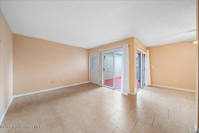 1430 Malibu Circle NE 102, Palm Bay, FL 32905