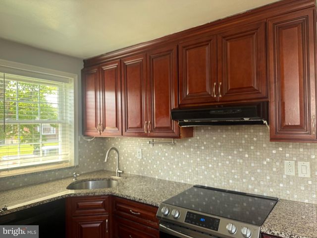 7708 LISTER ST, Philadelphia, PA 19152