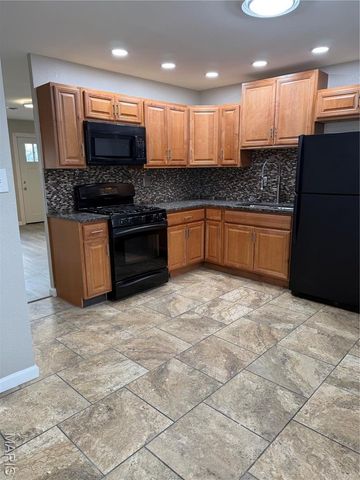 1115 St Bartholemew Dr Drive, Cahokia, IL 62206