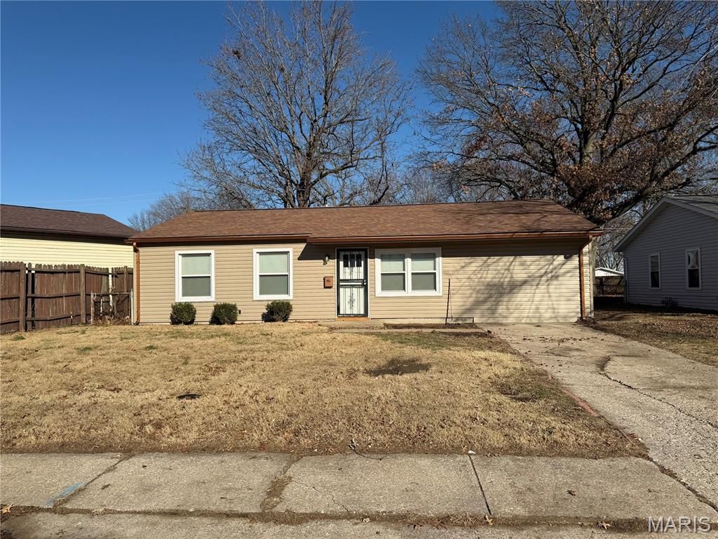 1115 St Bartholemew Dr Drive, Cahokia, IL 62206