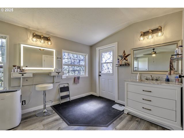 4155 Ne THREE MILE Ln 57, Mc Minnville, OR 97128