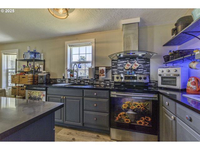 4155 Ne THREE MILE Ln 57, Mc Minnville, OR 97128