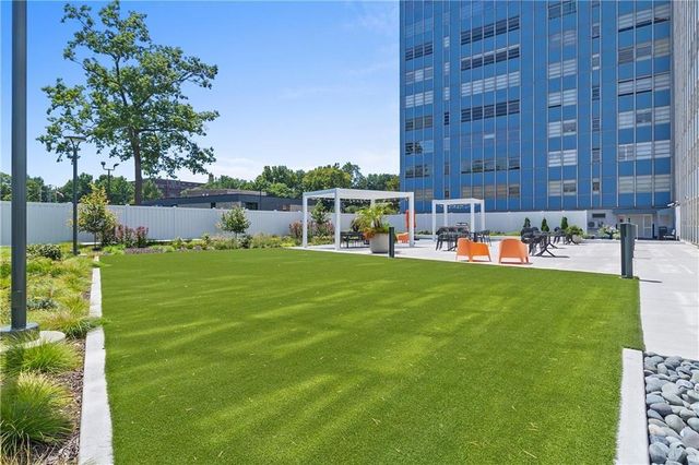 333 W meyer Boulevard 1215, Kansas City, MO 64113