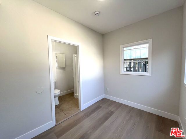 345 W 45th Street 4, Los Angeles, CA 90037