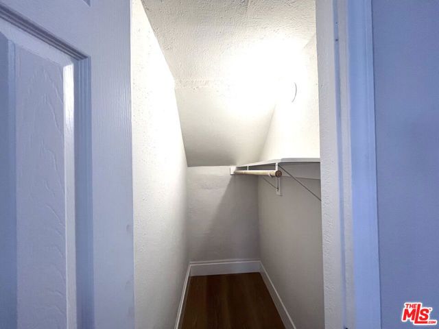 345 W 45th Street 4, Los Angeles, CA 90037