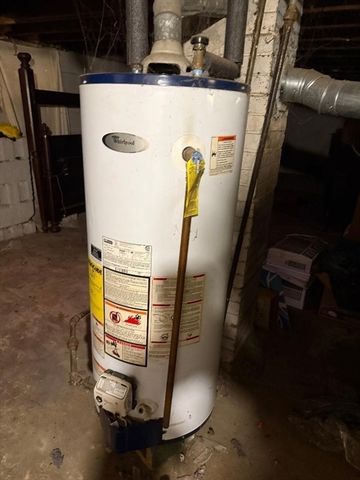 20 Conklin St, Springfield, MA 01109