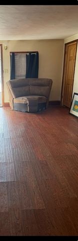 20 Conklin St, Springfield, MA 01109