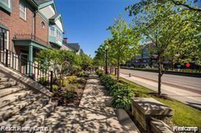 2566 Woodward Avenue, Detroit, MI 48201