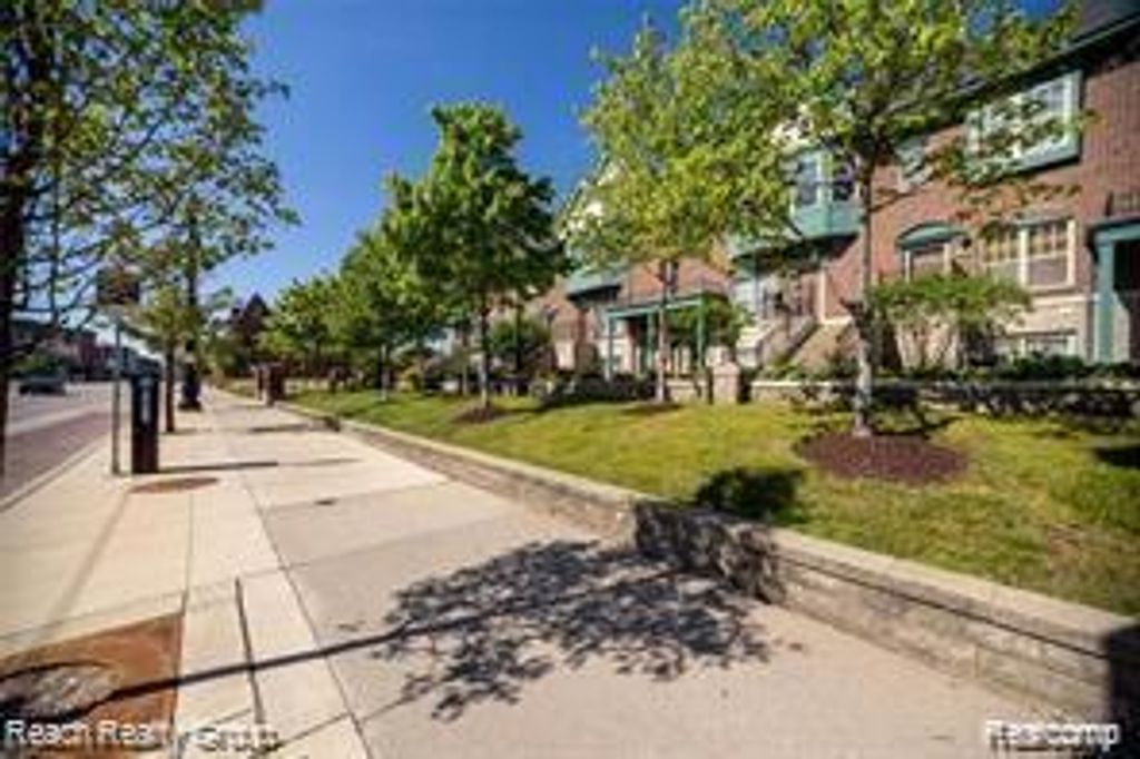 2566 Woodward Avenue, Detroit, MI 48201