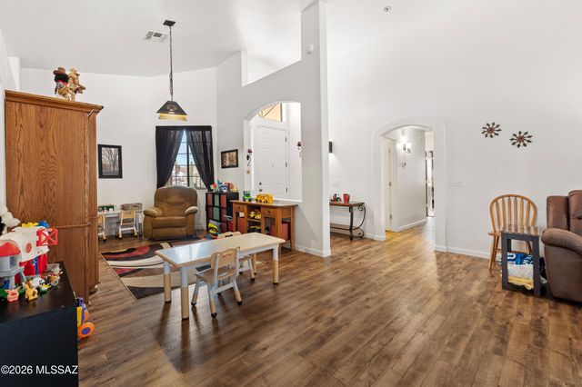 7548 S Samandari Court, Tucson, AZ 85747