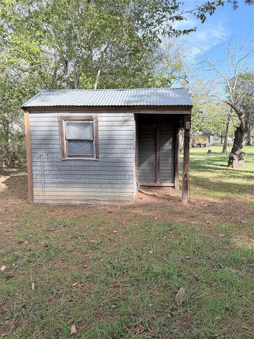 826 Fowlkes Street, Sealy, TX 77474