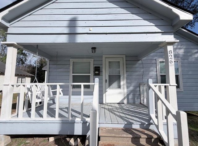 826 Fowlkes Street, Sealy, TX 77474