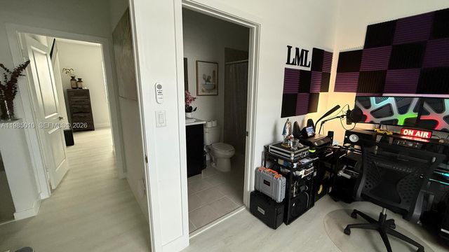 440 NE 4th Ter 0, Florida City, FL 33034