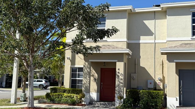 440 NE 4th Ter 0, Florida City, FL 33034