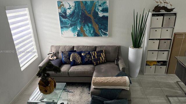 440 NE 4th Ter 0, Florida City, FL 33034