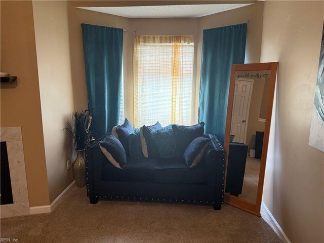1041 Pebblewood DR, Virginia Beach, VA 23464