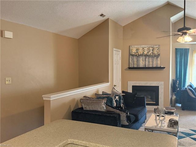 1041 Pebblewood DR, Virginia Beach, VA 23464