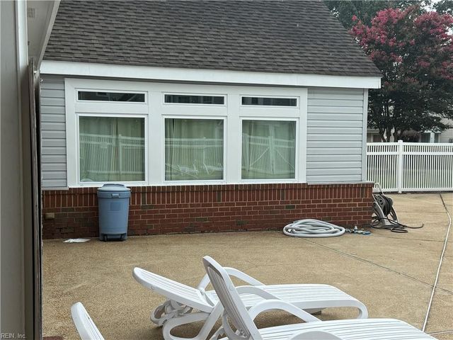 1041 Pebblewood DR, Virginia Beach, VA 23464