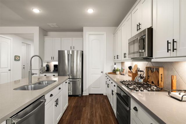 186 Adina DR, Dripping Springs, TX 78620