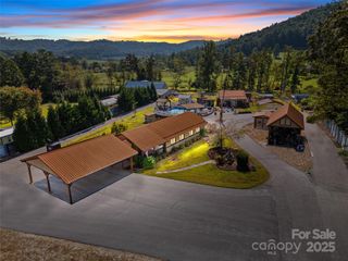 1148 & 1150 N Ridge Road, Hendersonville, NC 28792