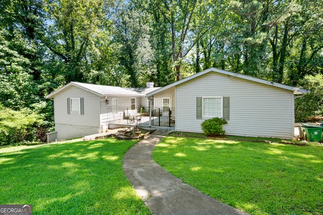476 S Susan Creek Drive, Stone Mountain, GA 30083