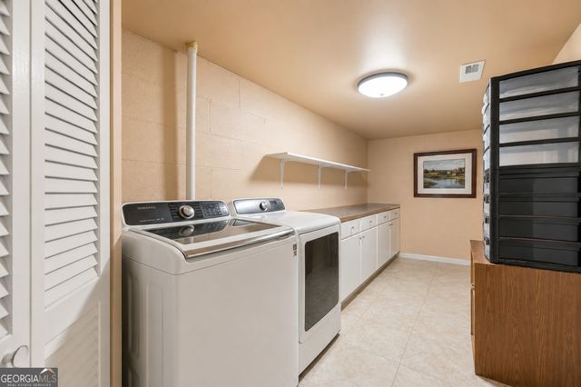 476 S Susan Creek Drive, Stone Mountain, GA 30083