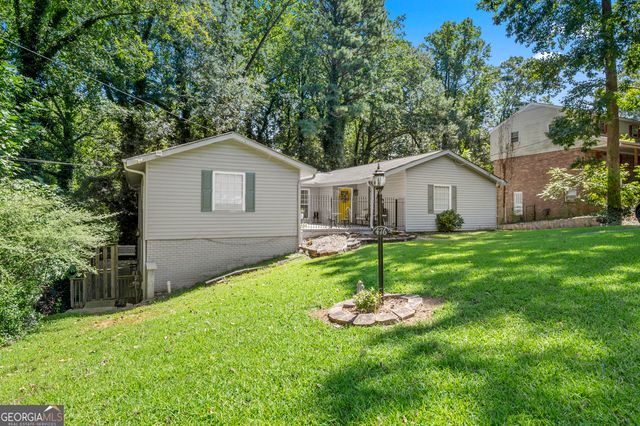 476 S Susan Creek Drive, Stone Mountain, GA 30083