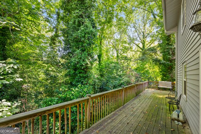 476 S Susan Creek Drive, Stone Mountain, GA 30083