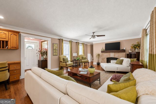 476 S Susan Creek Drive, Stone Mountain, GA 30083
